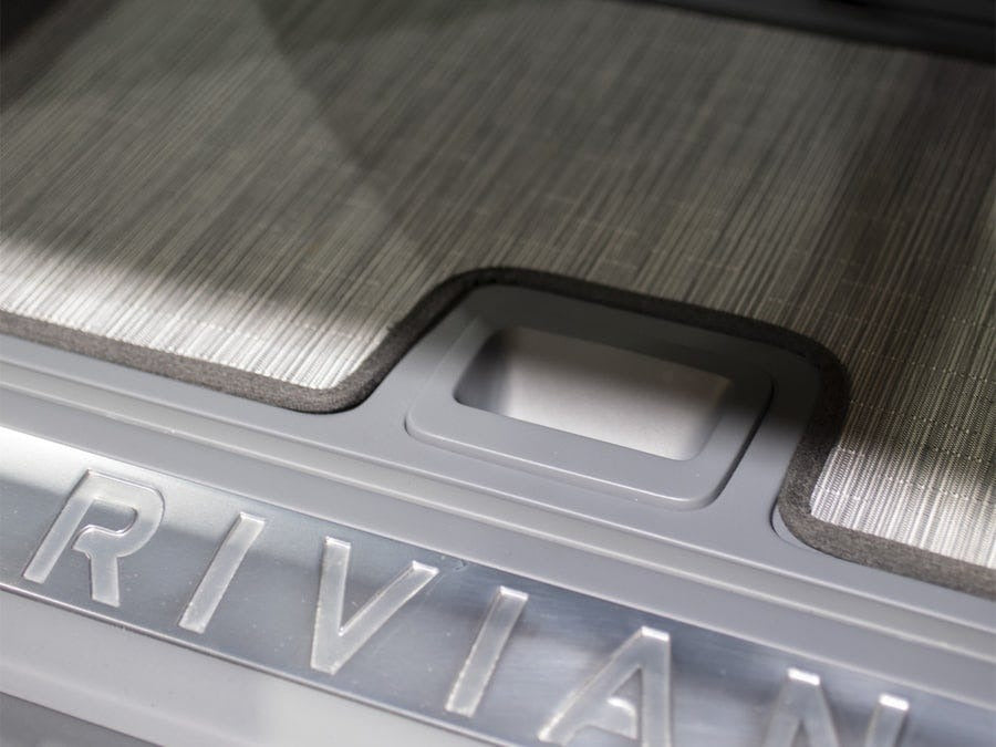 Detail image of Chilewich woven material showcasing texture, color, and pattern of the terrastrand yarn weave.