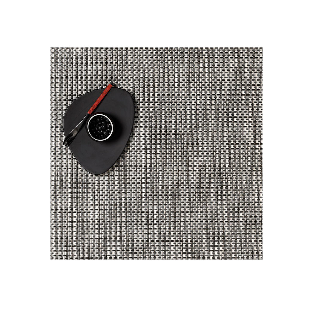 Basketweave Placemats - Oyster With Prop