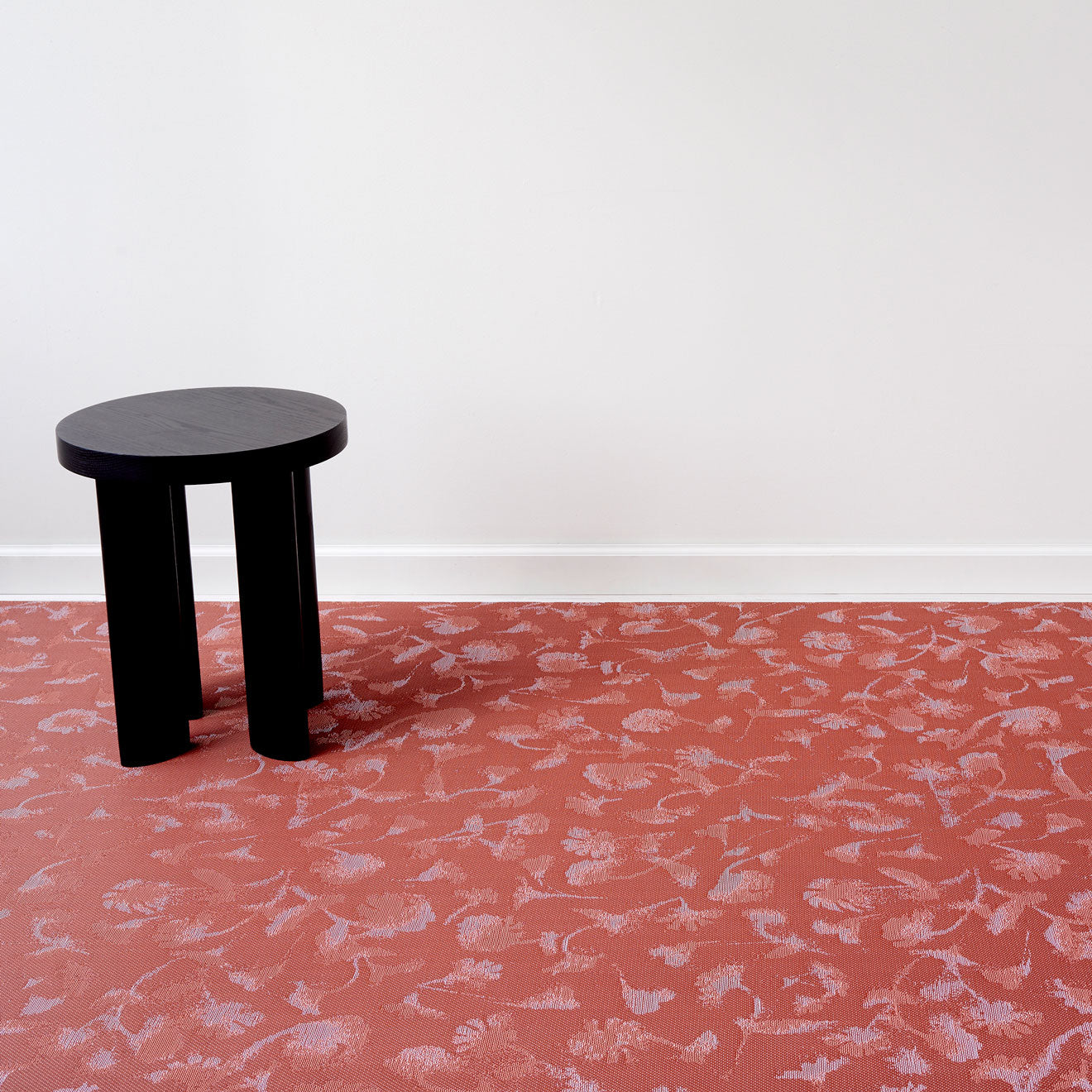 Botanic Rugs - Madder With Prop