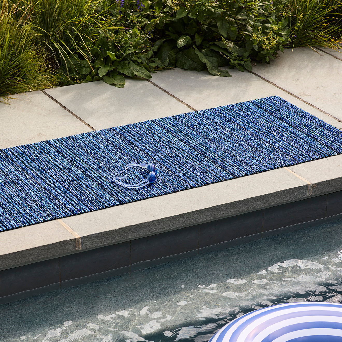 Skinny Stripe Shag Mats - Ocean