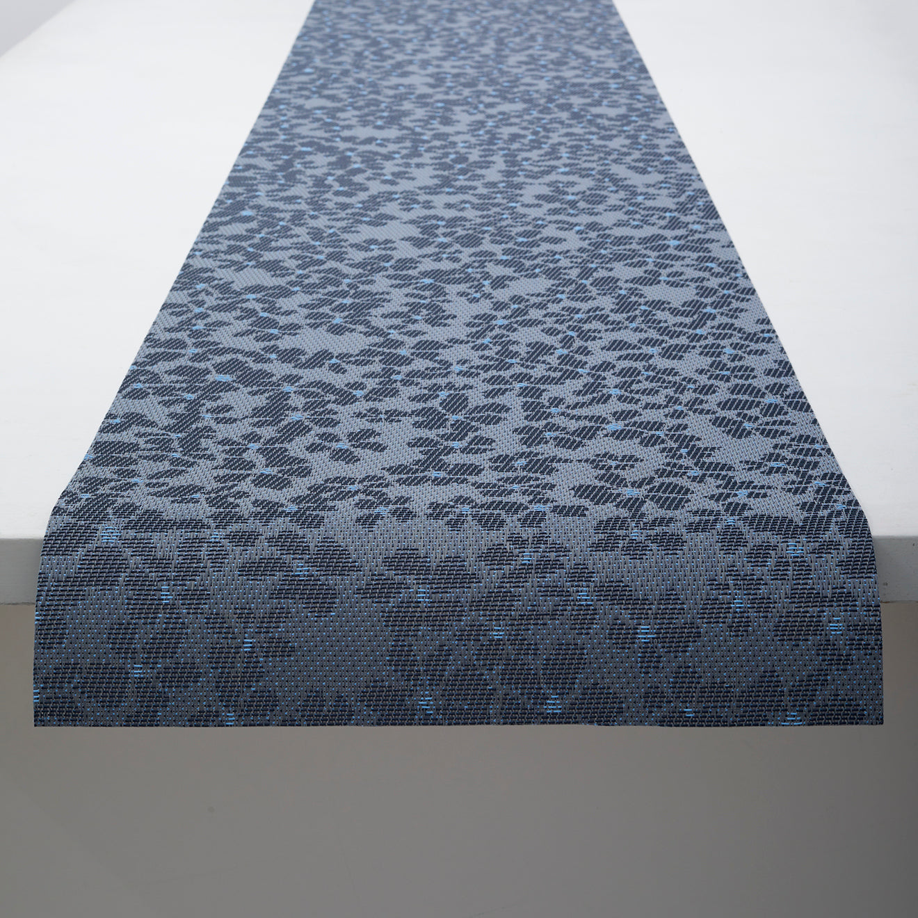 Flora Table Runners - Zephyr With Prop