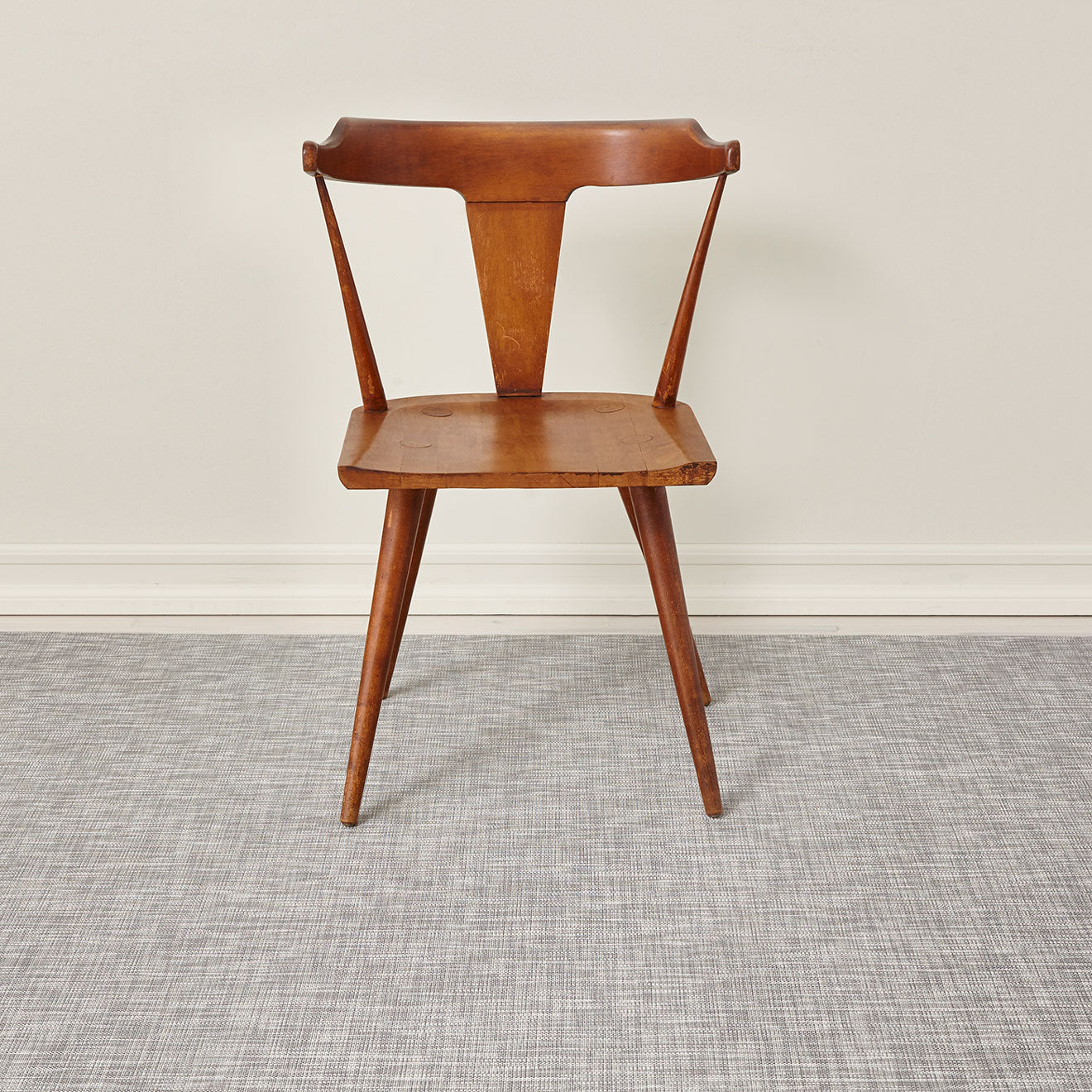 Ikat Rugs - White/Silver With Prop