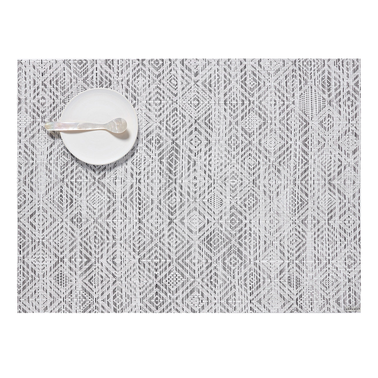 White/Black Placemats in Black and Cool Off White