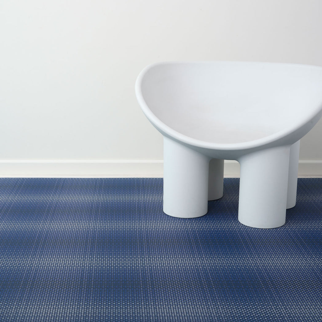 Parade Rugs - Ocean With Prop