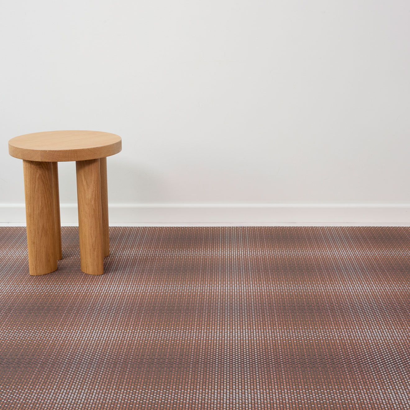 Parade Rugs - Raisin With Prop