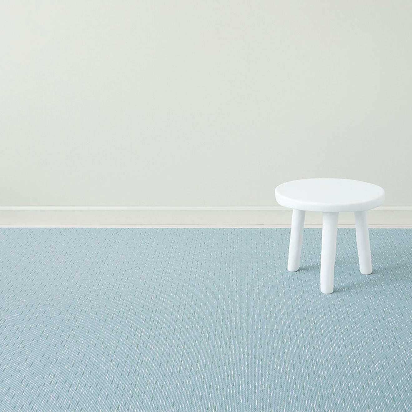 Pepper Rugs - Mint With Prop