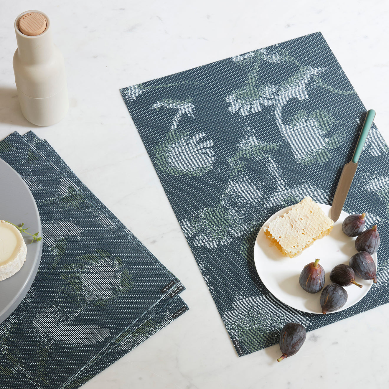 Chilewich レア グリーン テーブルセンター 48 x 140 Botanic Placemats | Chilewich