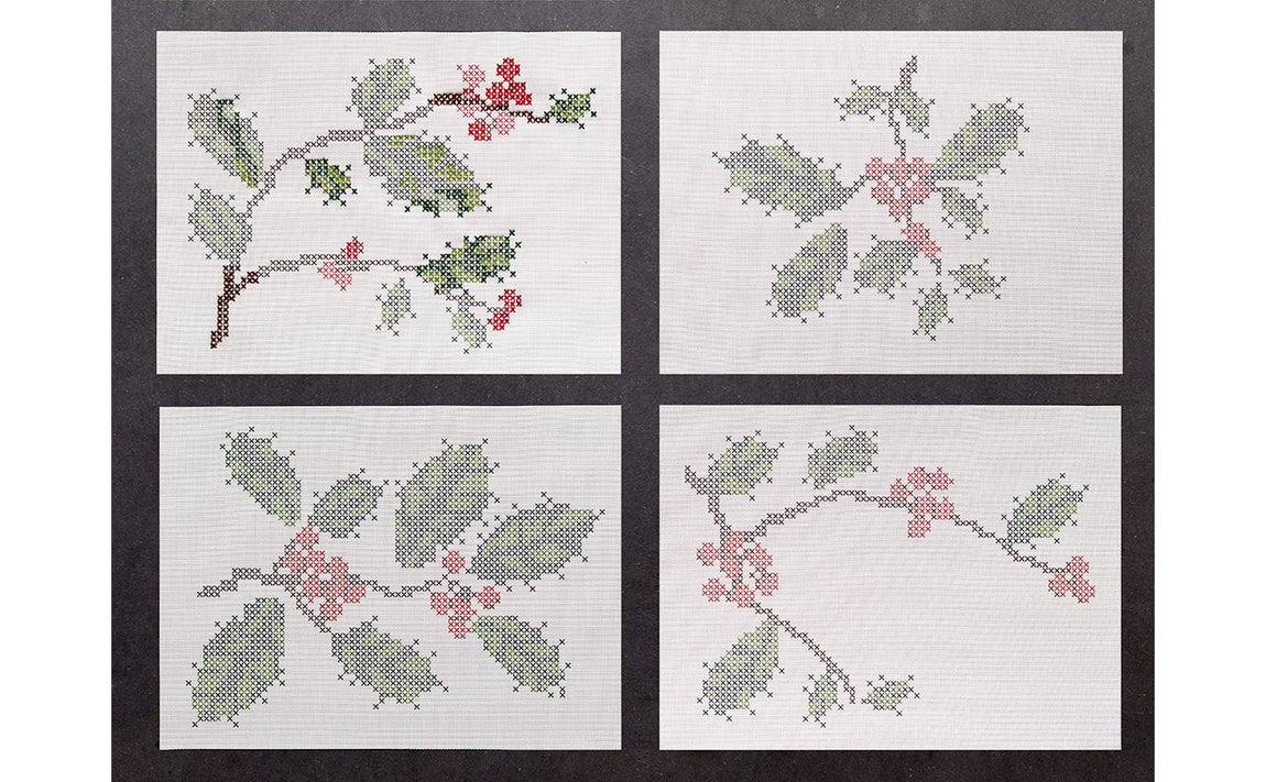 Holly Placemats Kit View 1