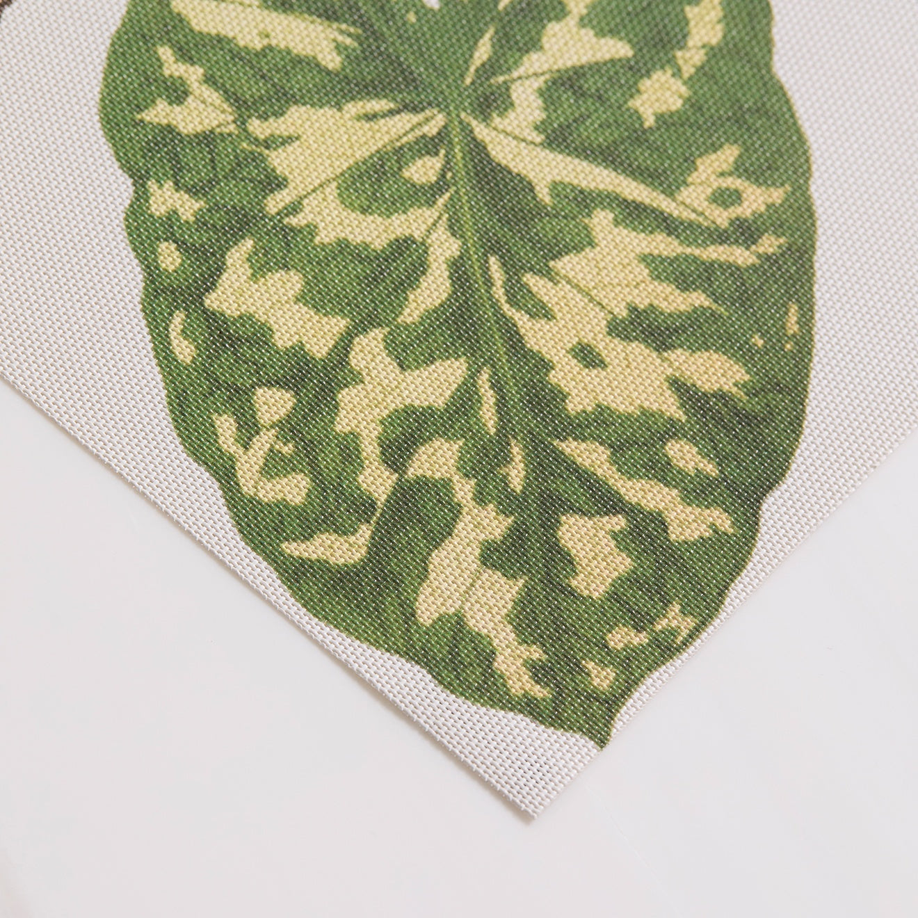 Martha Stewart x Chilewich Scattered Leaves Rectangular Placemats