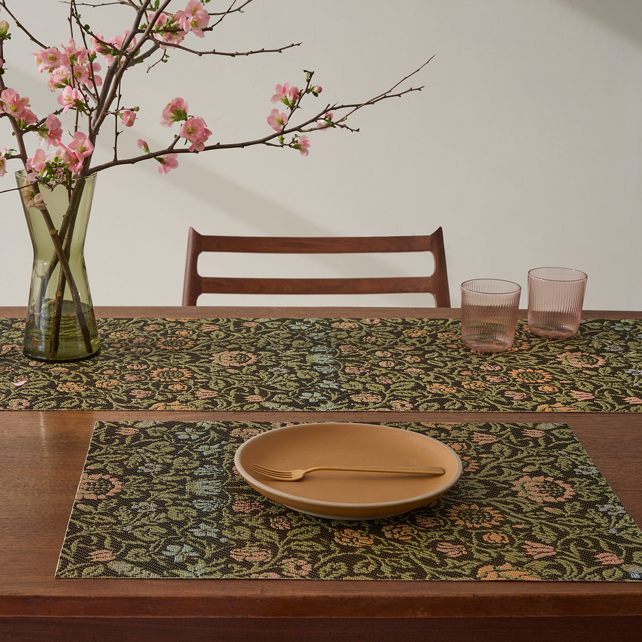 The MET x Chilewich William Morris Woven Table Runner - Thumbnail 5
